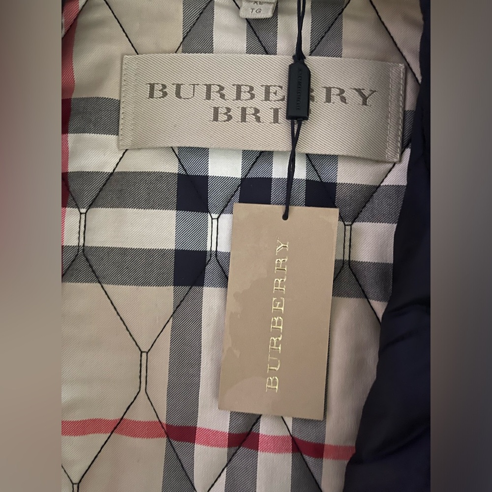 Burberry Puffer Coat - Picture 3 of 6